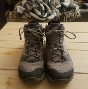 KEEN Terradora hiking boots